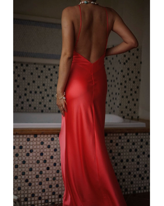 100% Mulberry Silk Simplicity V Neck Dress