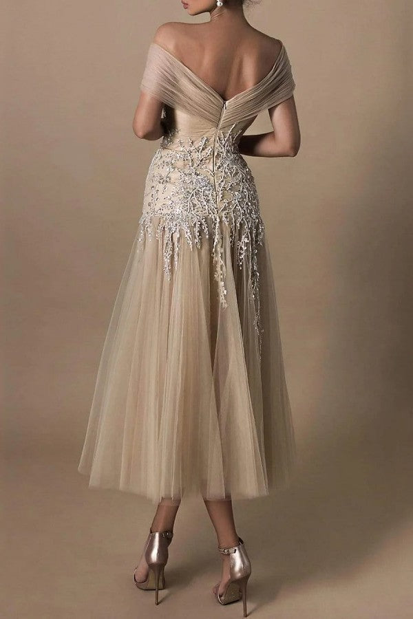 Gorgeous Short A-line Off-the-shoulder Beading Wedding Dresses With Lace