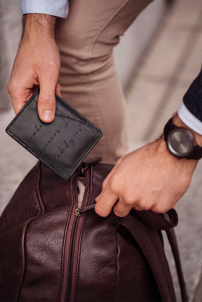LOGO SAVELLARO CARD HOLDER
