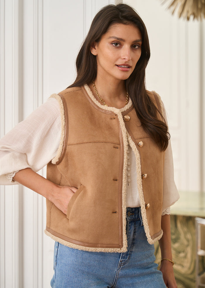 Veste Lyra