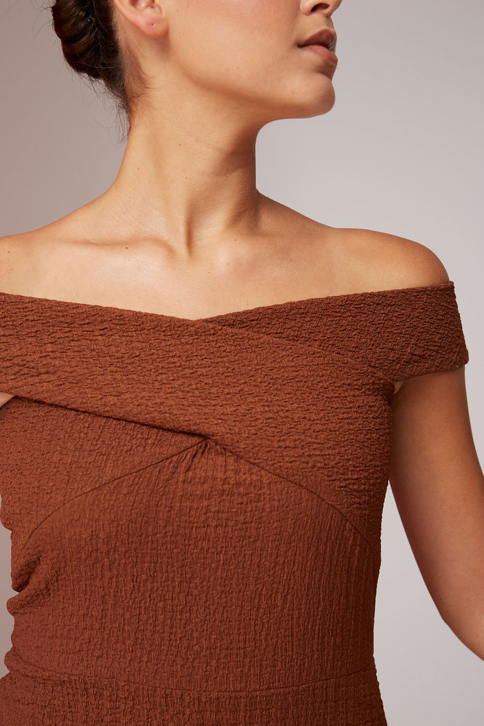 VESTIDO AMADORAMARRON