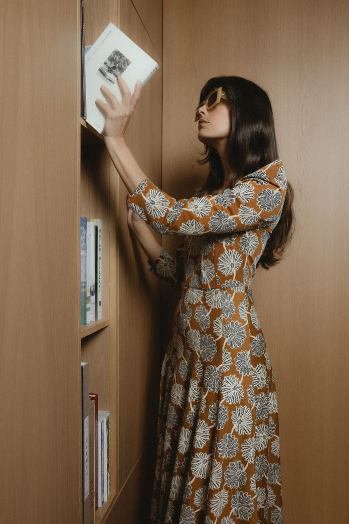 VESTIDO RENÉ MOSTAZA