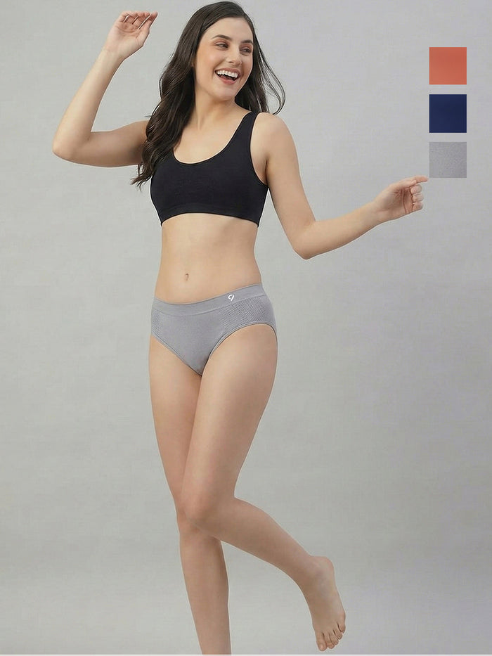 Women Seamless Mid-Rise Soft &Breathable Briefs(Pack Of 3)