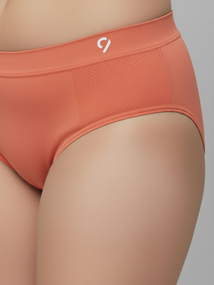 Women Seamless Mid-Rise Soft &Breathable Briefs(Pack Of 3)